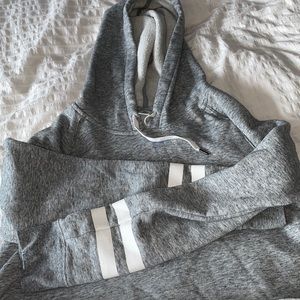 cropped hoodie